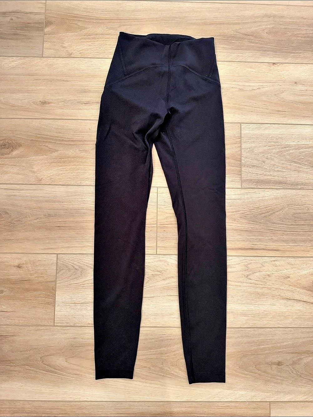 lululemon Instill High-Rise Tight “25 with Black Leggings